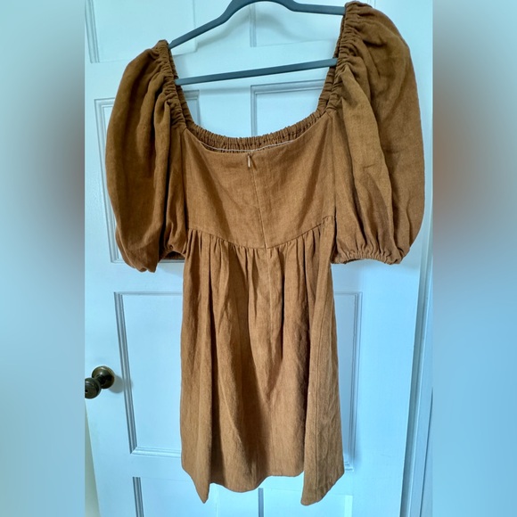 Puffy sleeve dreams - Picture 2 of 3